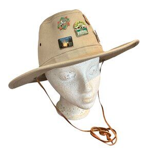 Walt Disney World Safari Hat Tan Size L with 5 Disney Trading Pins Collectible